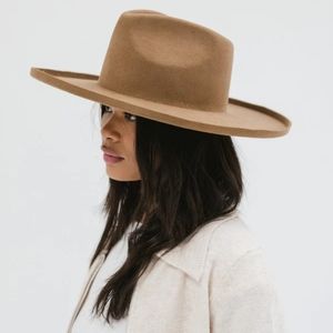 NWT Amelia pencil brim fedora hat